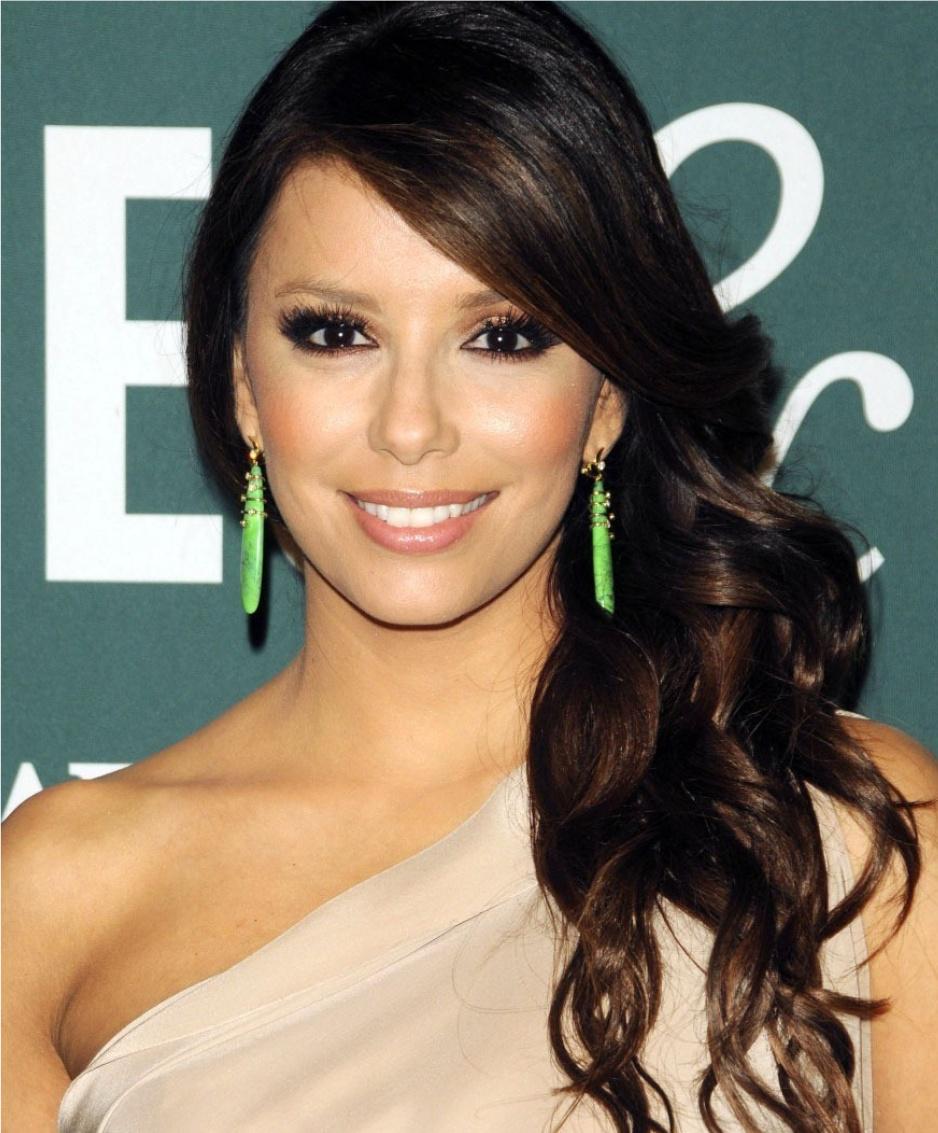   wishes the lovely Eva Longoria, a very happy birthday.  