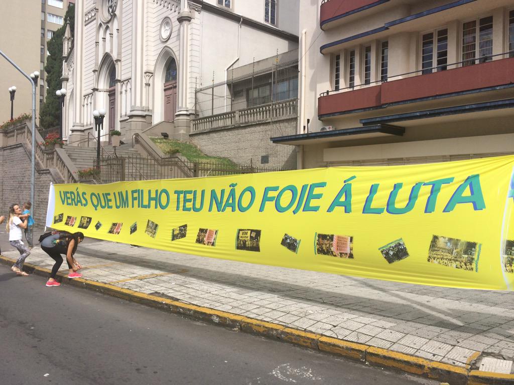 Verás que um filho teu não sabe português.