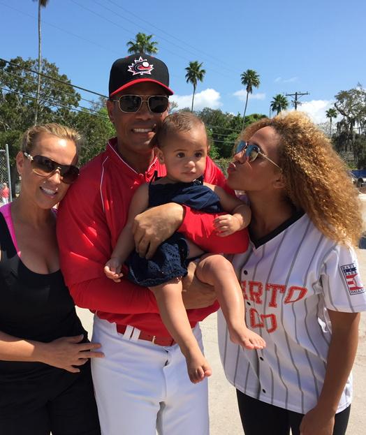 Roberto Alomar on X: My family at the game today! @BlueJays  @baseballcanada #lovemyfamily  / X