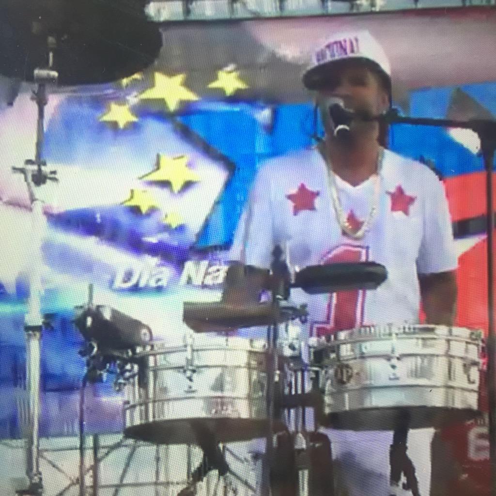 aletrini's tweet photo. @YoSoyPirulo #DNZ2015 #zaoco http://t.co/TYgIgTuXJn