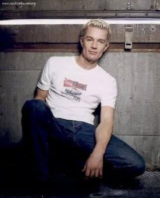 I know, right? Ew. But I'm trying to be nice, so... He's not /entirely/ repulsive. #SeductiveSunday <a href="/BloodyRight/">Spike</a>