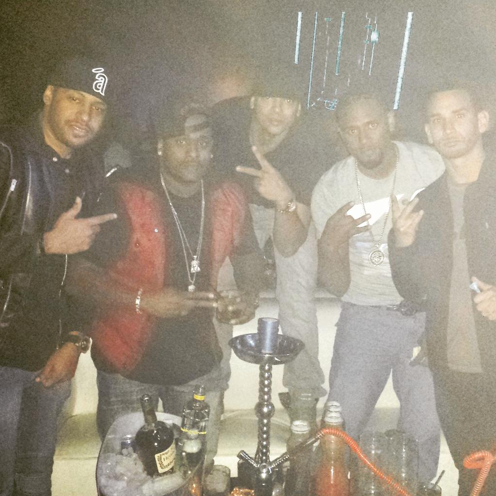 FiyaHookahCo's tweet photo. Great times with great friends

#fiyahookah #hookah #ilovehookah #hookahaddict #lure #clublure #lurefridays http://t.co/PUsTyRDNPa