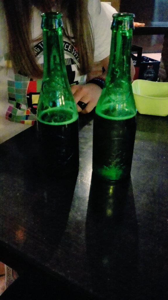 triini16's tweet photo. Con mi Ala 😀 @anamartinezz8 http://t.co/TIxarRIWux