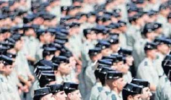 OpositorGC's tweet photo. ¿Quieres q @PPopular
saque un DECRETAZO
con aumento d plazas n
#GuardiaCivil y #Policía?
Díselo a @marianorajoy: ¡RT! http://t.co/fKPVtQ2RkJ