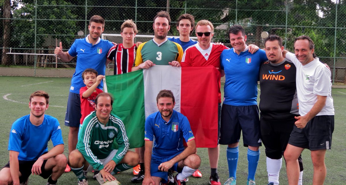 Jovens italianos e ítalo-brasileiros se preparam para a Copa Gringos 2015 | comites.org.br/jovens-noticia…
