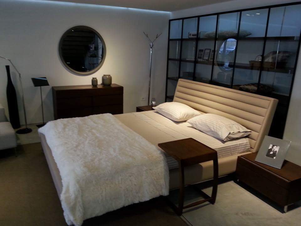 MeublesKarray's tweet image. Show room soukra 
15 av de l uma la soukra 70837752