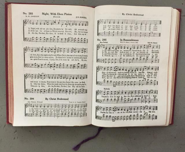 auntypodes's tweet photo. Love the old hymnals, love the old songs:) #shapenotes http://t.co/VgTRrUuJTX