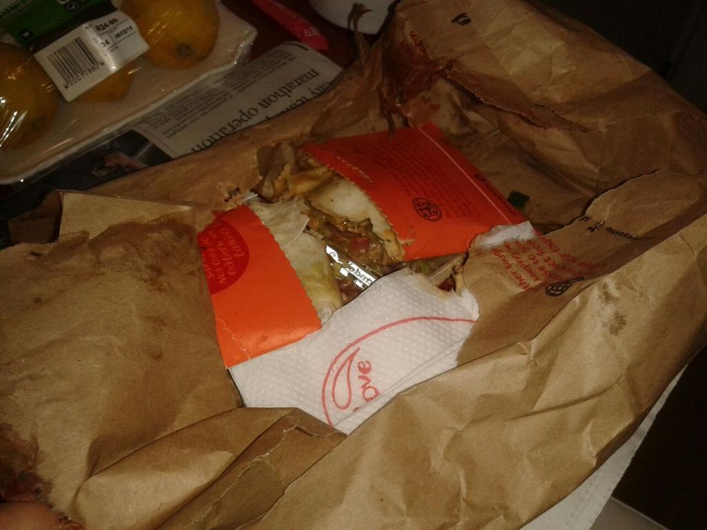 benthejamin's tweet image. @MrDeliverySA #UNACCEPTABLESERVICE!! ordered nandos thru the CT branch only for the driver to arrive 40 mins late