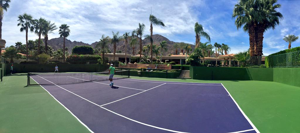 rogerfederer's tweet image. Practice with a view 🌴😎