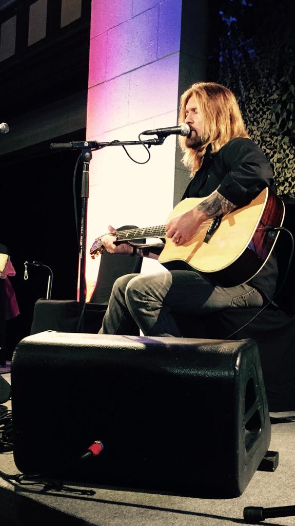 TABELL1648's tweet photo. Outstanding to have folks like #BillyRayCyrus and #MattSnook come out to support and entertain our #Veterans #nfmfs http://t.co/XZjIm24sd5