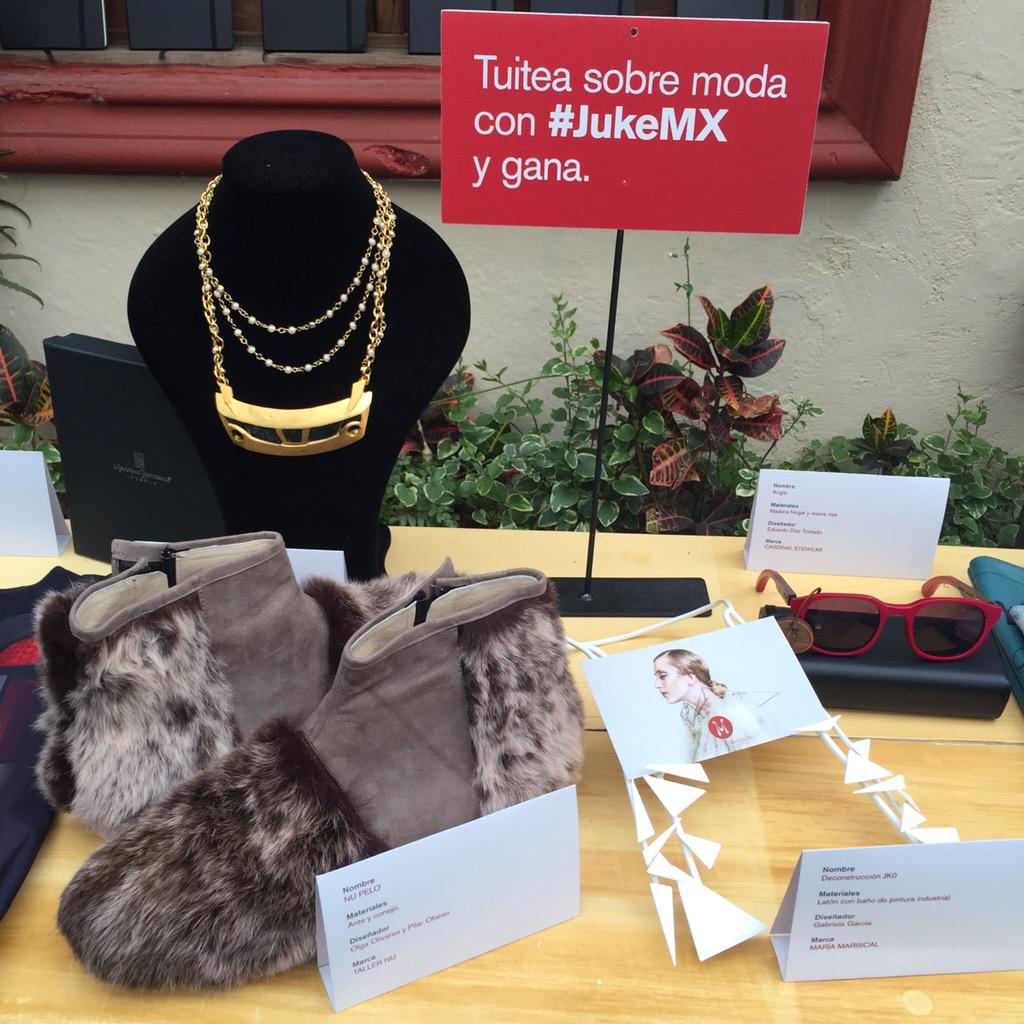NuriaDM's tweet image. Domingo en @BazarFUSION... Twittea algo sobre moda con #JukeMx y gana premios!