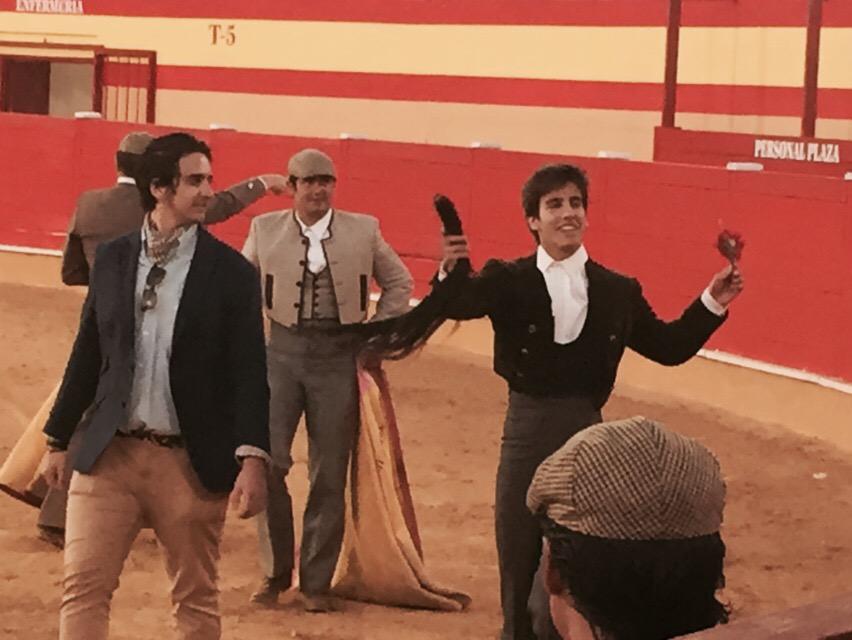 RogelioBurnao's tweet photo. BUEN AMBIENTE DURANTE TODO EL DÍA EN LA PLAZA DE MOTRIL, excelente Novillada de Prados Osuna y bien todos los toreros http://t.co/stpqMm7P42