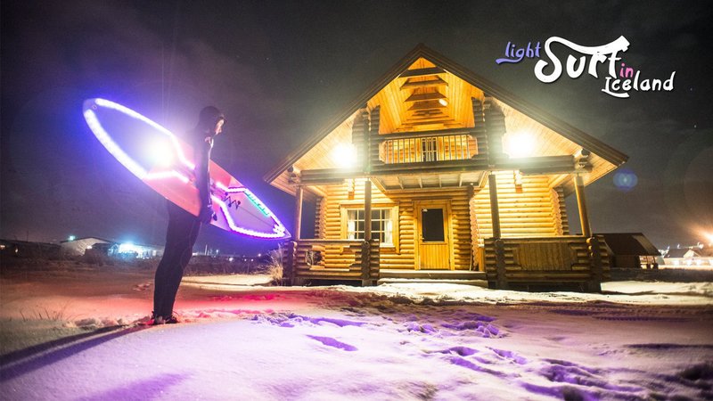redbullESP's tweet photo. ¿Sesión nocturna de #surf con @HodeiCollazo, @NatxoGonzalez1 e @ImaYeregi a -25ºC? http://t.co/ZVIk50APHU Bestial!! http://t.co/V11OyIUngC