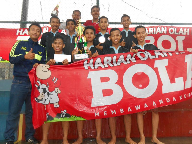 LFP_BEKASI's tweet photo. Juara Reg.4 ; SMAN 2 Tambun Selatan #PRALFPB @smanda_tamsel http://t.co/sIIFhhIvFx