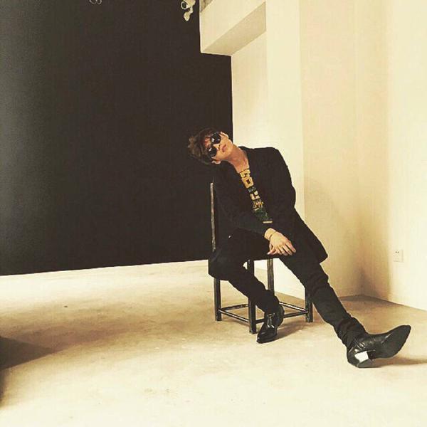 exofancafe's tweet photo. 150316 ลู่หานเปลี่ยนรูปดิส Weibo ค่ะ!! #exofancafe http://t.co/25cnWhizcJ