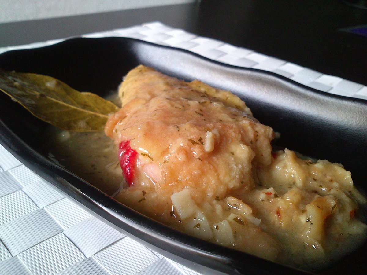 recetasdecarol's tweet photo. #pandillacocina nueva en el blog #receta de #pimientos rellenos.
http://t.co/i7Yku41Hlq http://t.co/D9bZk5IGaq