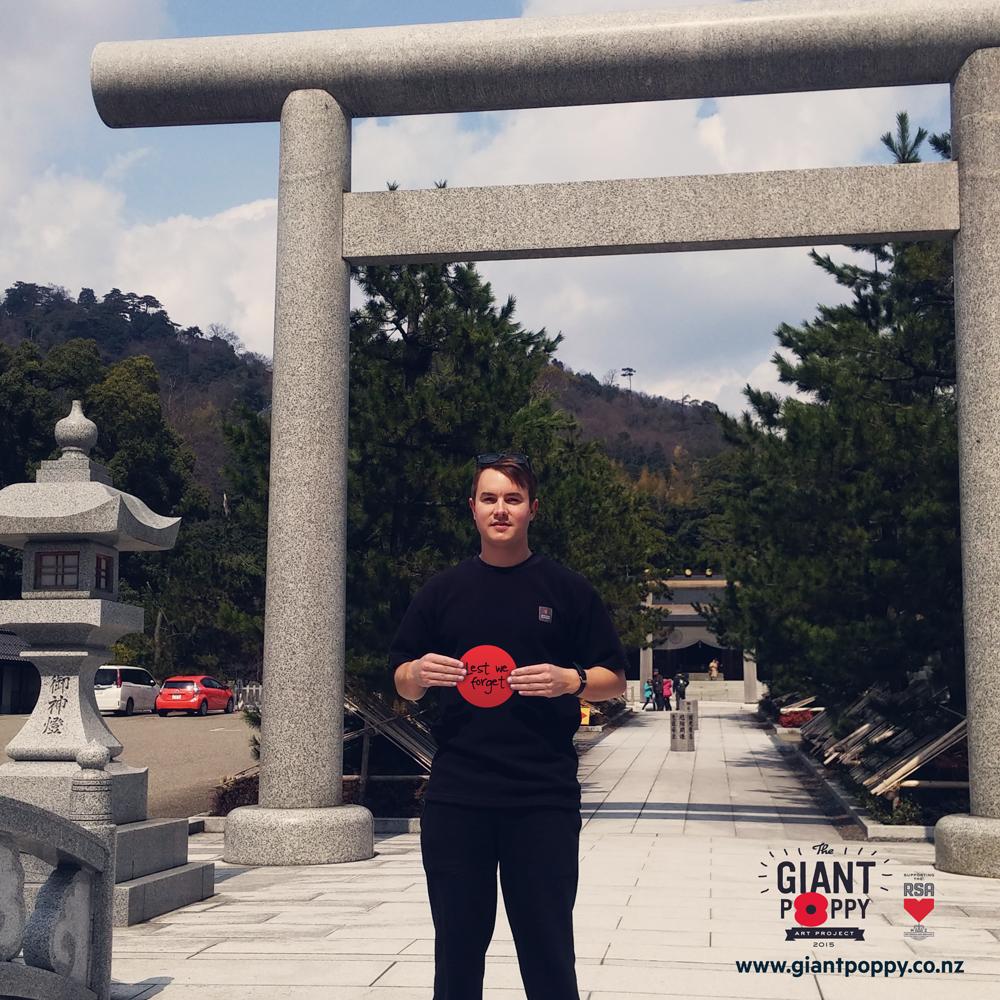 GiantPoppyNZ's tweet photo. Giant support from Japan, thanks Scott!  Build the poppy from anywhere in the world: http://t.co/4XYCTLYdxF #anzac100 http://t.co/c3HxWqVR2U