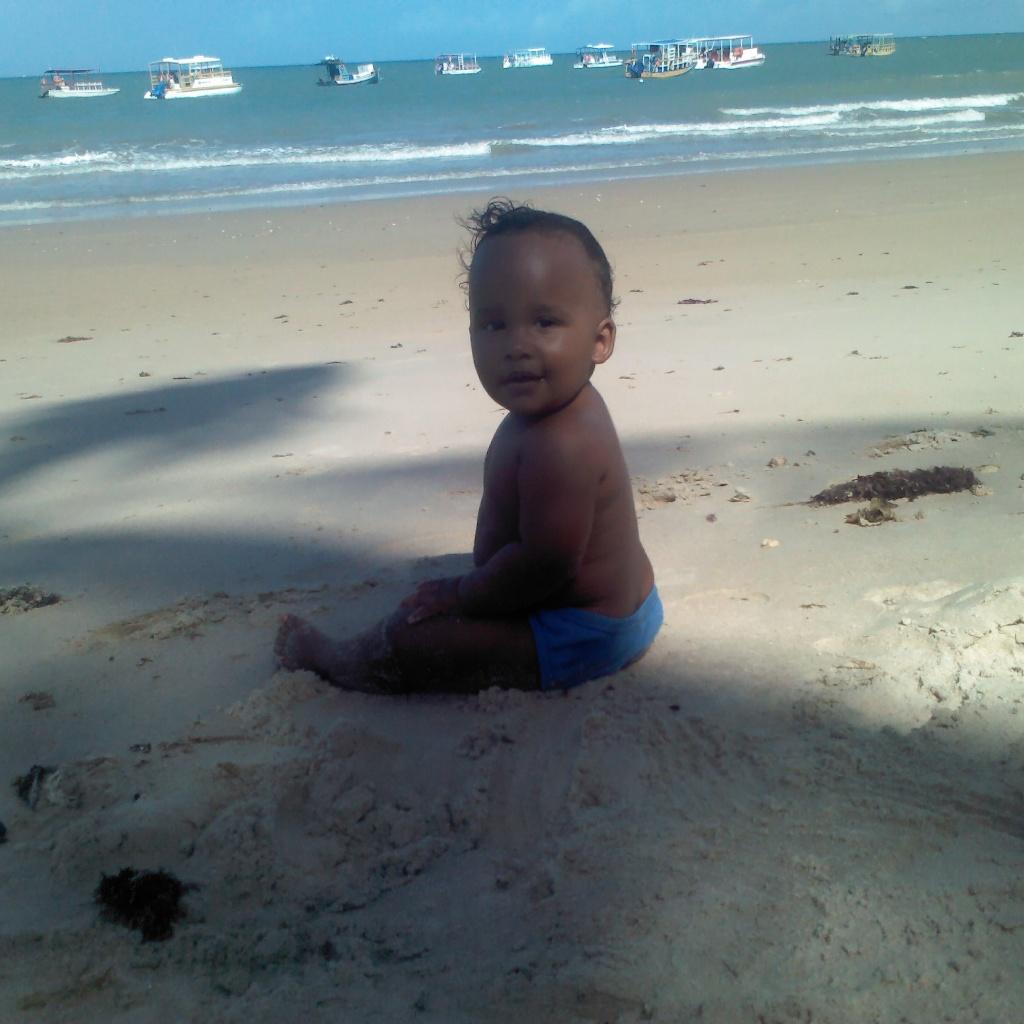 Mae ama muito 
Fabricio Gustavo amo da minha vida.