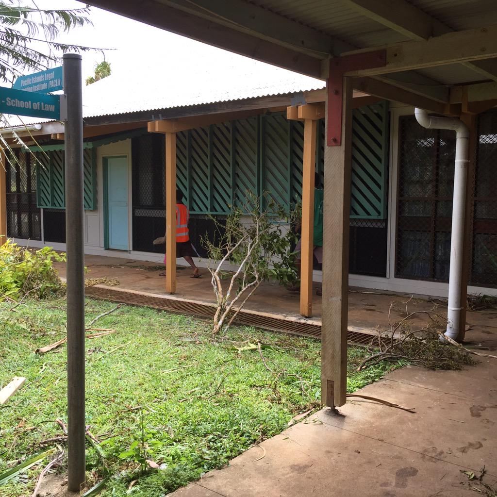 mwewerinke's tweet photo. Everyone at the @USPEmaluscampus is working hard to wipe out the damaging effects of #CyclonePam... We'll get there! http://t.co/8Ba6CMHzPz