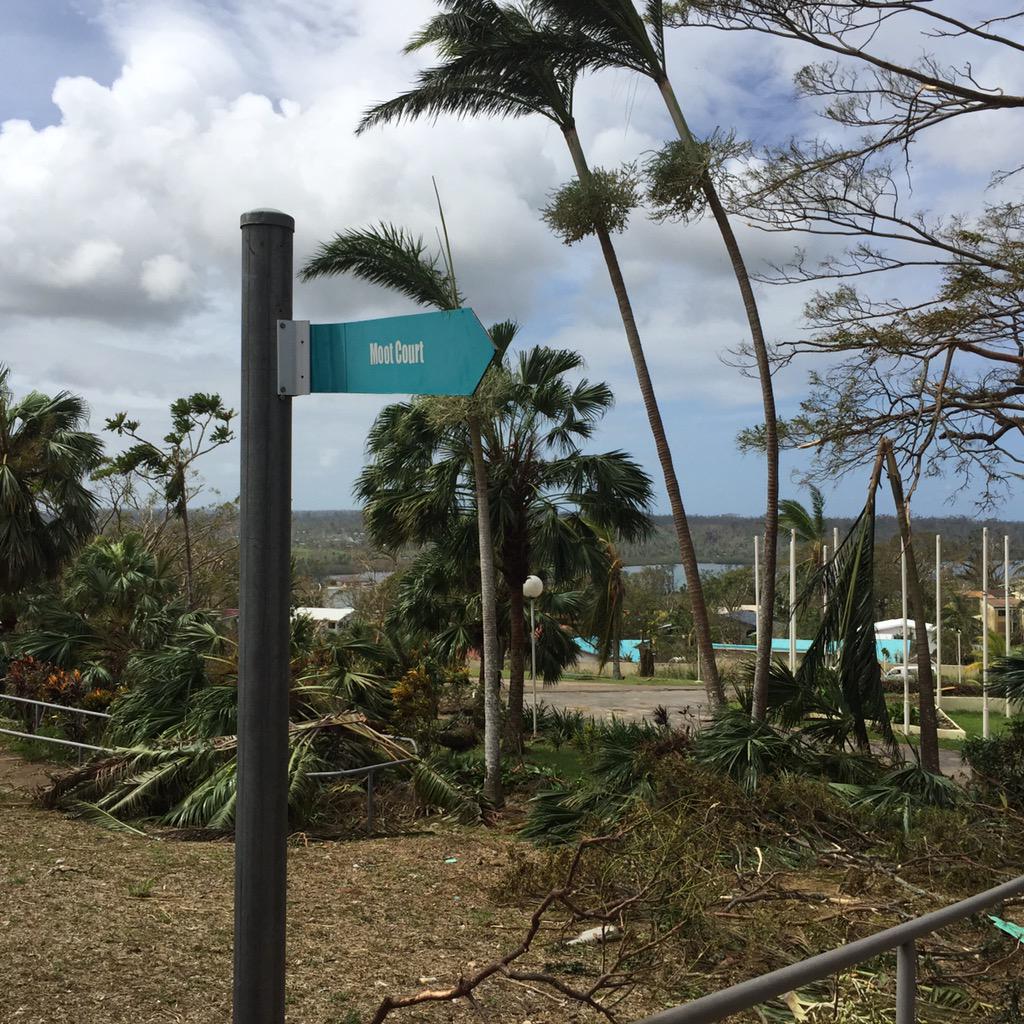 mwewerinke's tweet photo. Everyone at the @USPEmaluscampus is working hard to wipe out the damaging effects of #CyclonePam... We'll get there! http://t.co/8Ba6CMHzPz