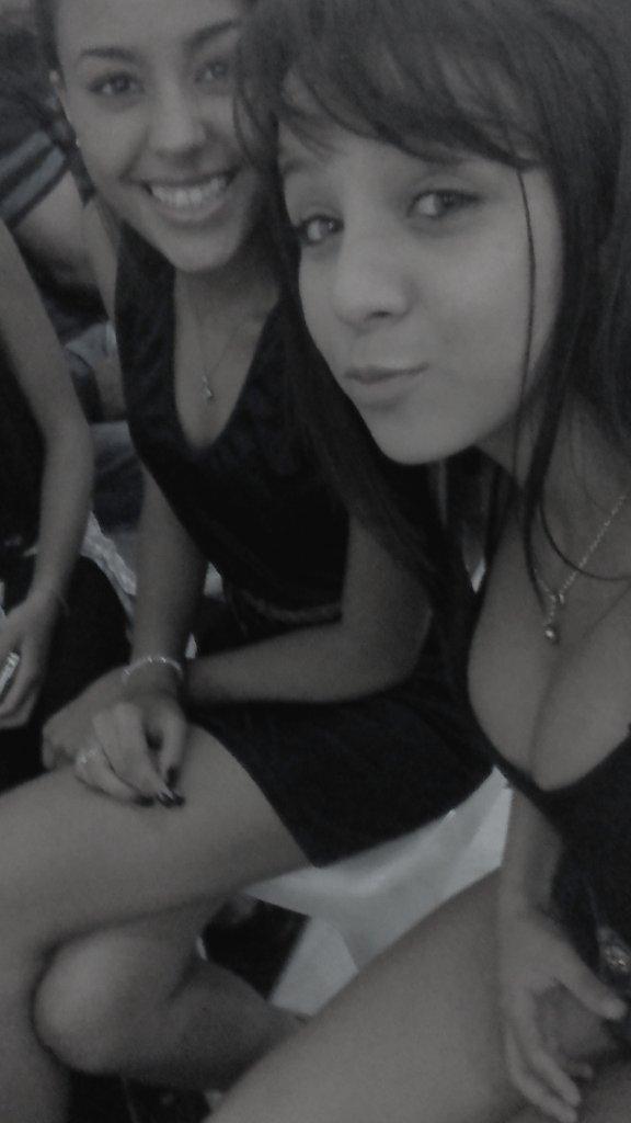 camilamastoneli's tweet photo. De hoje , #luanaa http://t.co/JlRF3dXryF