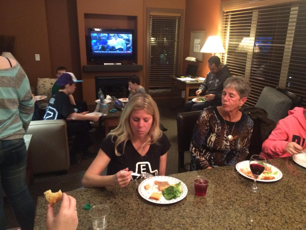 van_panthers's tweet photo. First dinner with a small gathering of Panthers parents. In #Osoyoos at Spirit Ridge #precamp http://t.co/zIxMMFWVyv