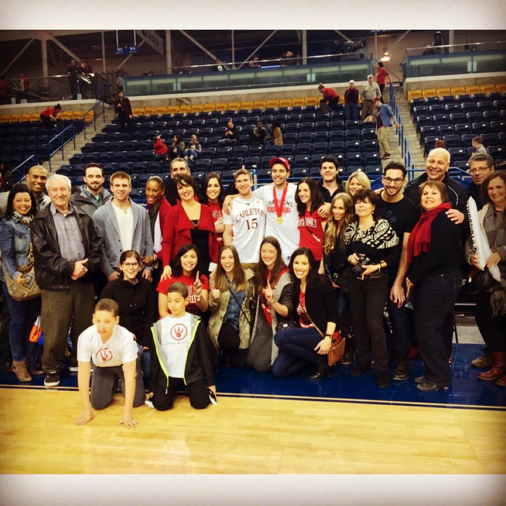 NatalieRaso's tweet image. .@VICTORious_31 again! Carleton 11 time CIS Nat&apos;l Champions, doesn&apos;t get old #RasoRavens #cisfinal8 #hamont @TheSpec