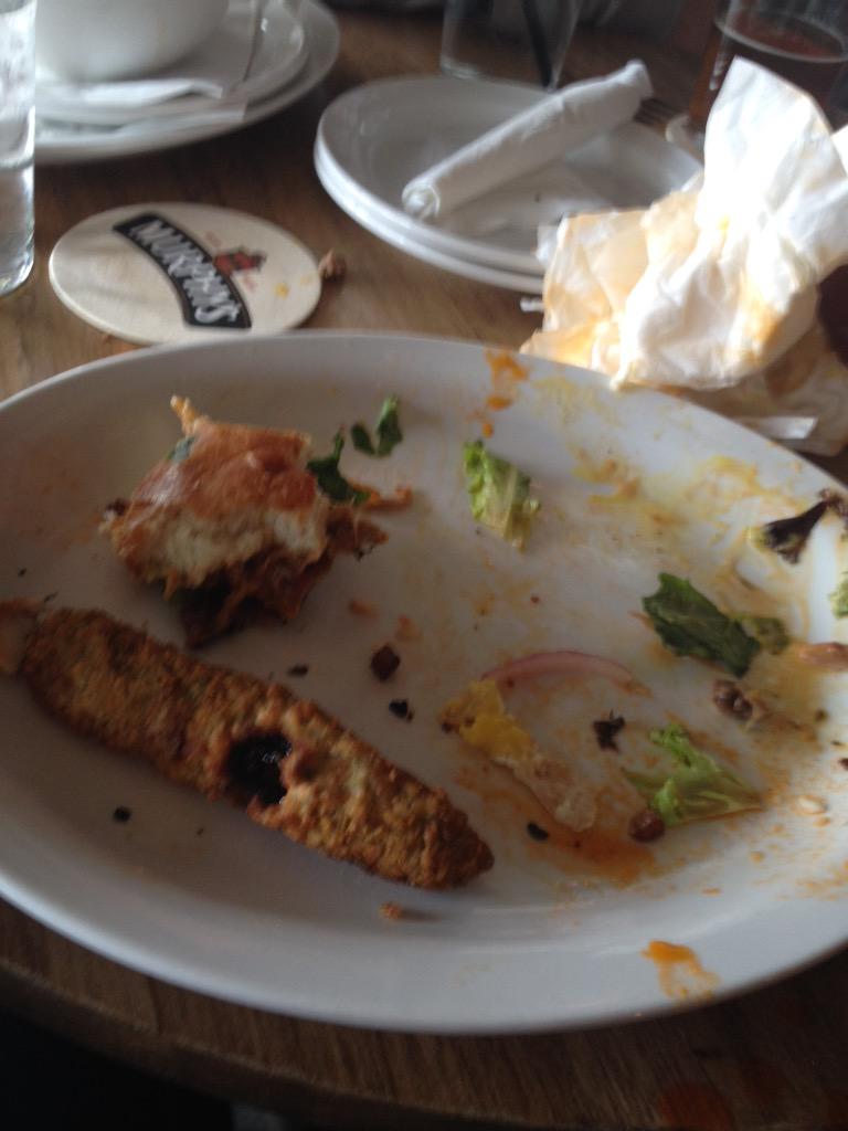 jj_local's tweet photo. @Leopoldstavern the proof and expertise of a local food legend! I like to eat! #bigtime #thankyou http://t.co/hmTIrIwJBx