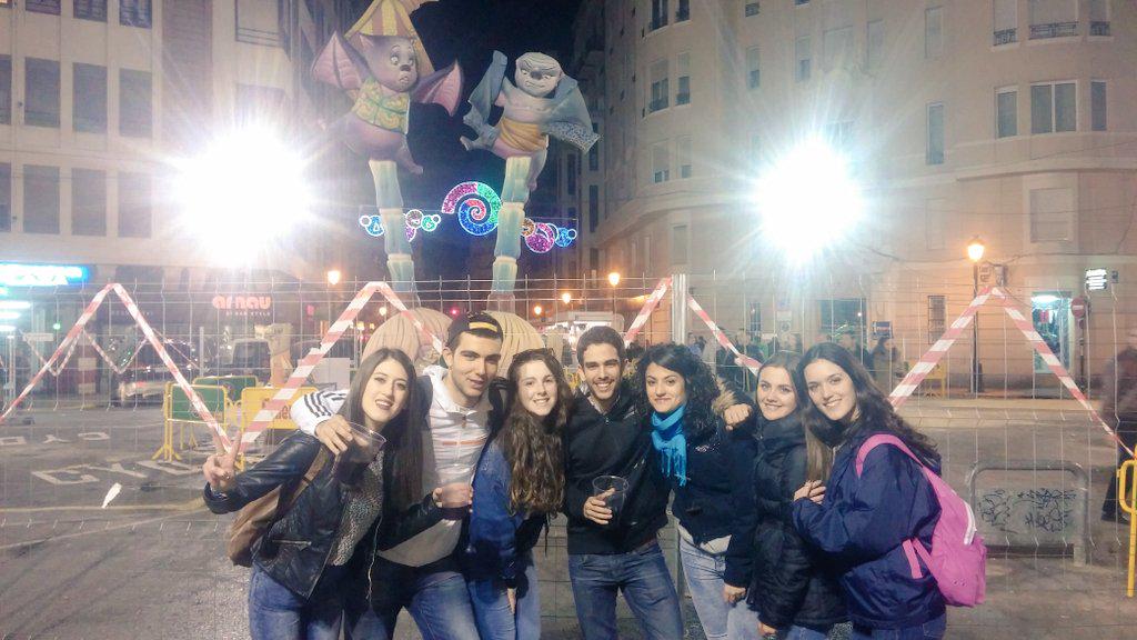 MartitaWido's tweet photo. Por un gran viaje 😁 http://t.co/lWzvs21BjH