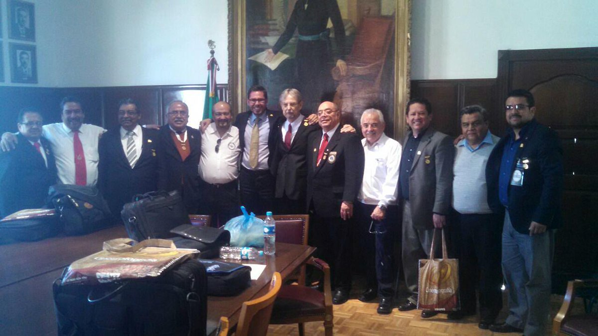 LogiaZacatecas's tweet photo. Clausura del CIX Consejo Masónico Nacional realizado en Ciudad Juárez, Chih. http://t.co/fbp9aQygqb