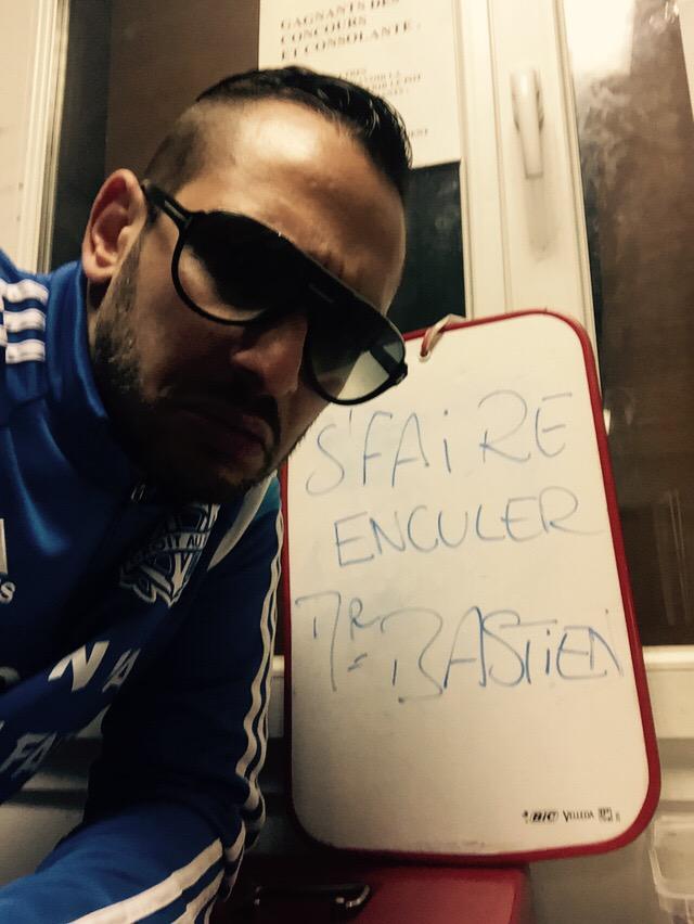 BengousOueske's tweet photo. Tu sais pas lire cest pas mon problème jte le re répète #SfairEnculezMrBastien demain soyez au rdv pour Le #Debrief http://t.co/sgYSQ6wIvr