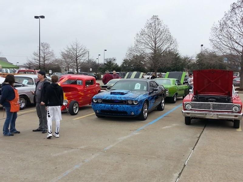 TomTlc12260's tweet photo. I couldnt have pulled the car &amp; boat show off without help from some great people! Thanks to all for a great turnout! http://t.co/sdiGWUGM1j