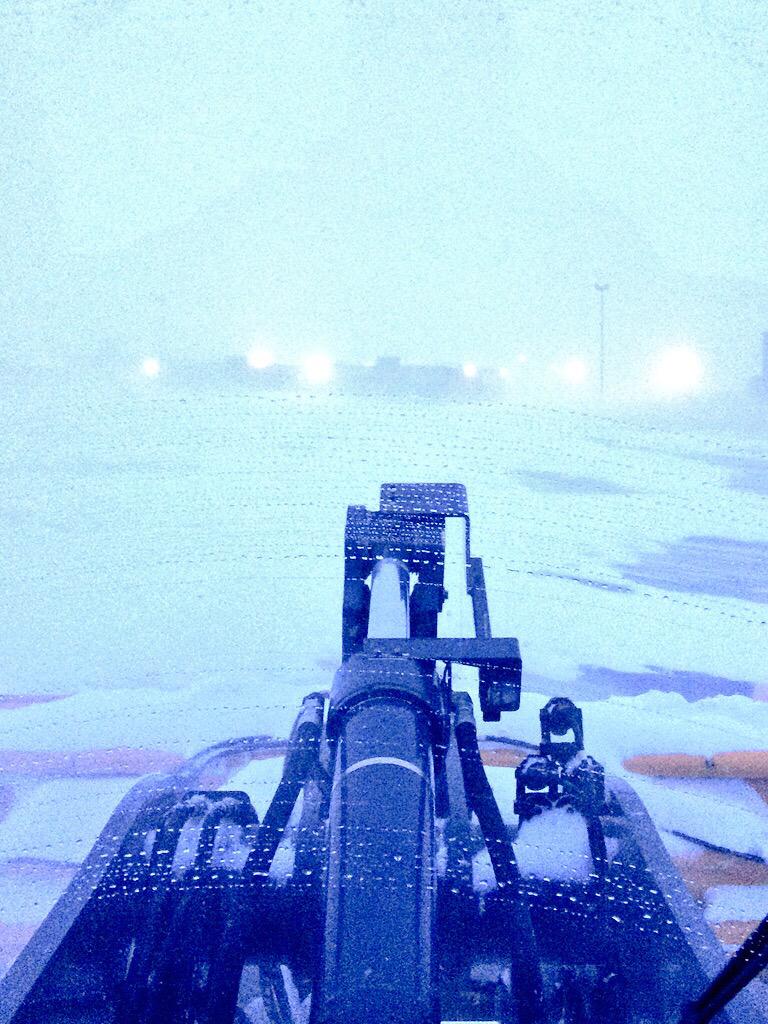flyYYG's tweet photo. Thanks to our crews who are out and will be working all night to clean the runways after another huge #peistorm! http://t.co/herQhG0AL7