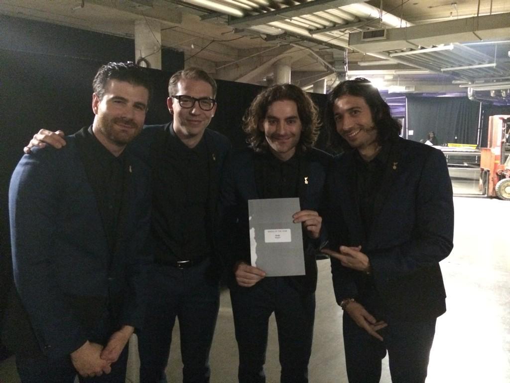 Sheri_Block's tweet image. Fresh off their #JUNOS win backstage @ournameisMAGIC
