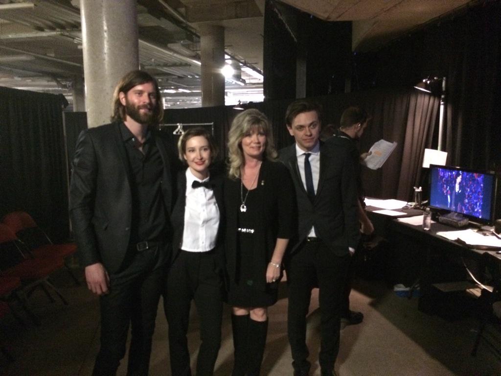 Sheri_Block's tweet image. Heritage Minister Shelly Glover poses with @julytalk backstage at #JUNOS