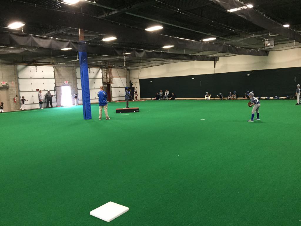 zone_baseball's tweet photo. 9U Zone Baseball scrimmaging the Franklin Mudhens tonight at @thezoneoakcreek. Tons of Fun. #InTheZone #ZoneBaseball http://t.co/LKNMGOwXAa