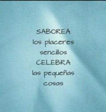 virnarvel's tweet photo. Buenas noches! ;) http://t.co/cx5H5D6TbW