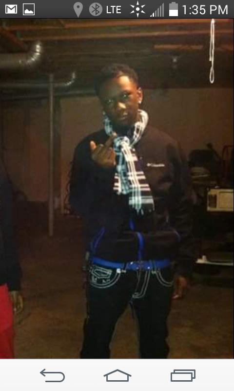 stomarri's tweet photo. I'm just a young nigga that like to stay critty
#Stomysquadd http://t.co/iUvaR64yYE