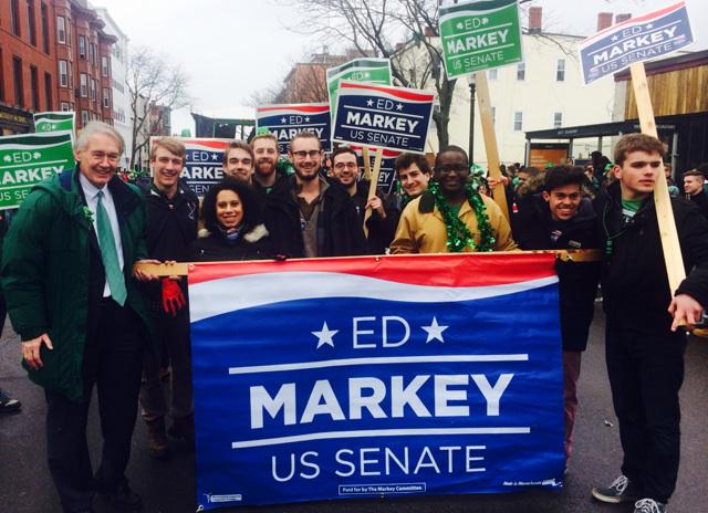 CollegeDemsofMA's tweet image. We were thrilled to march with @EdMarkey in his first #Southie #StPatrick's Day Parade #mapoli