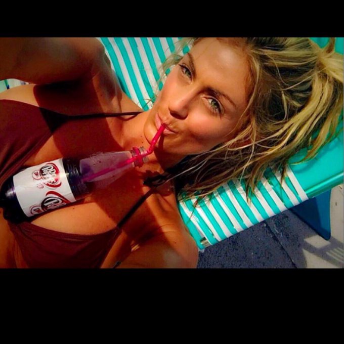 I have many talents...😉 @drpepper http://t.co/7Ql9mBcyam<a class="tags" target="_blank" title="On Twitter" href="/?out=eyJ0eXAiOiJKV1QiLCJhbGciOiJIUzUxMiJ9.eyJpYXQiOjE3MjU1MzA0NzUsImlzcyI6InR3cG9ybnN0YXJzLmNvbSIsIm5iZiI6MTcyNTUzMDQ3NSwiZXhwIjoxNzU3MDY2NDc1LCJyZWRpcmVjdF91cmwiOiJodHRwczovL3R3aXR0ZXIuY29tL2RycGVwcGVyIn0.xQXt19d4s7O2VYTQdHHlPWMUw6rCyIwMEOv_Gl5XeV8hJNhU-NPLw1xb7TNR0F1Zg5ae8Pf6Q982Ocntl7HCAA">@drpepper</a><a href="/tag/tbt"class="tags"><span>#tbt</span></a><a href="/tag/burningman2015"class="tags"><span>#burningman2015</span></a>