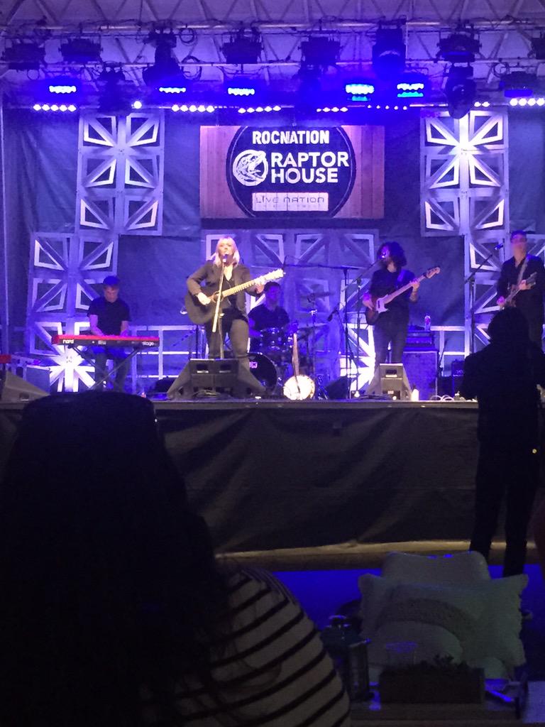 cheer4danny's tweet photo. Enjoying live music at #RaptorHouse #SXSW #AOLSXSW #havassxsw @AOL_Inc @HavasMedia http://t.co/HhJUgmhLPg