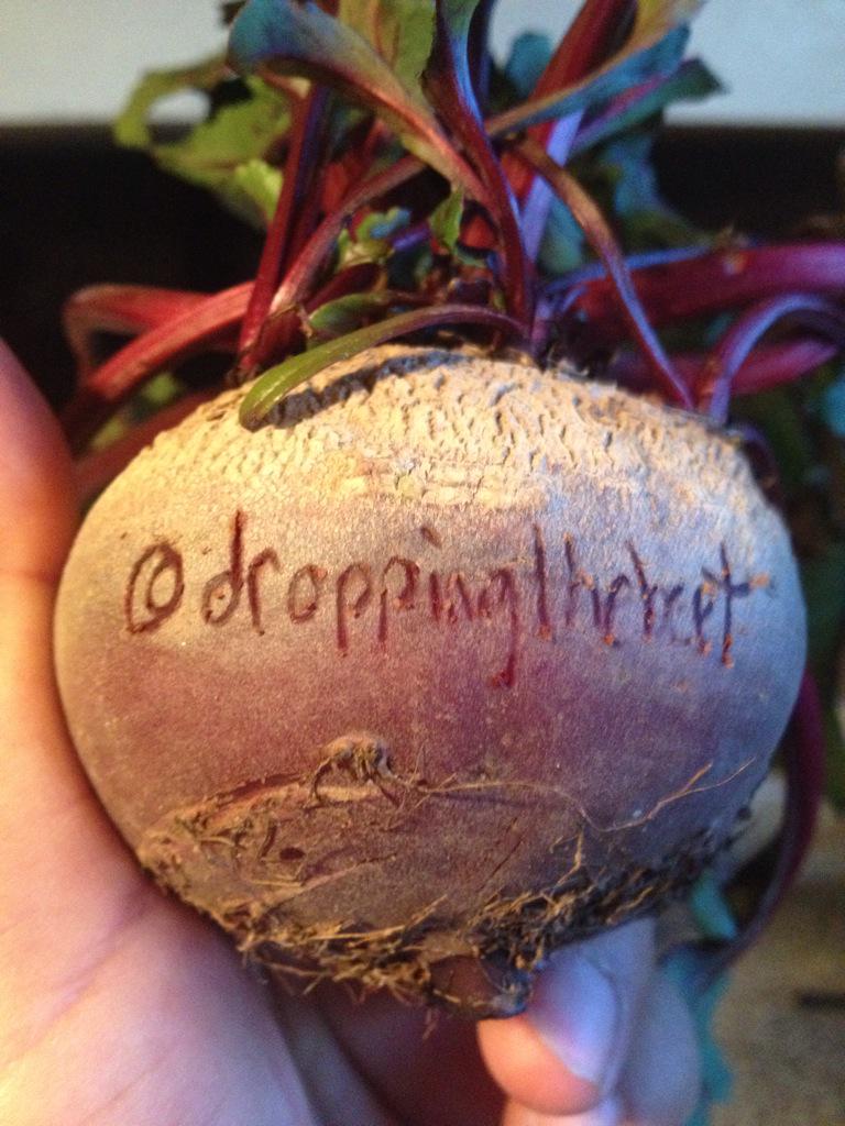 droppingthebeet's tweet image. Beet eaters are attractive! #beets #VeggiePower #juicelife #vitamix #asu #eatclean #Nutrition #killcancer