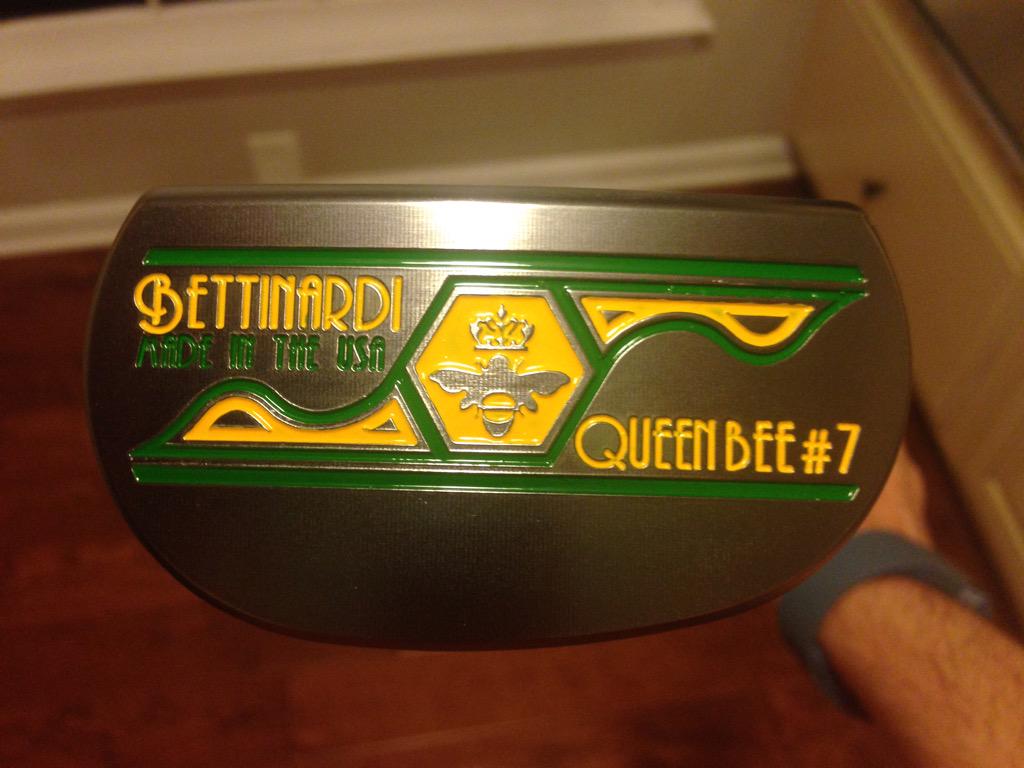 Custom <a href="/BettinardiGolf/">Bettinardi Golf</a> putter headed to @Mlorenz911 in the am. He was fit <a href="/KivaDunesAl/">Kiva Dunes</a> and wanted Packer colors!