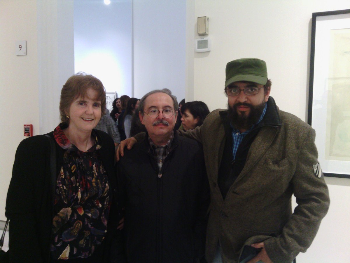 picassoarandas's tweet image. Foto con mis coleccionistas. 
Museo de las artes.
