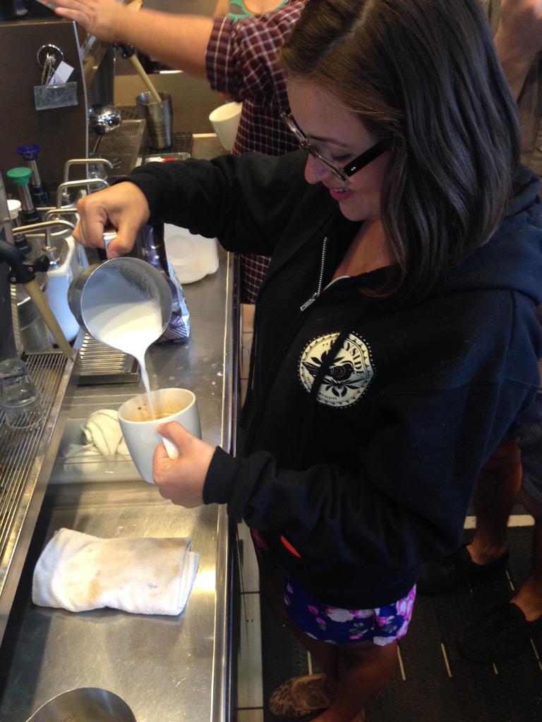 RobertTorrey's tweet photo. Sara got a heart! #learninglatteart http://t.co/Pnppt96sr6
