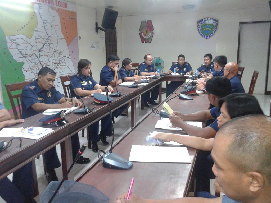 PDNEPPO's tweet photo. Lambat Sibat conference with NEPPO command group and staff http://t.co/sR4TW0p386
