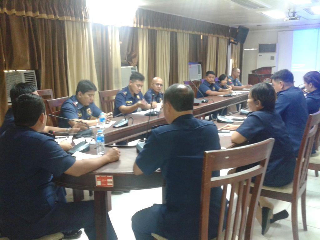 PDNEPPO's tweet photo. Lambat Sibat conference with NEPPO command group and staff http://t.co/sR4TW0p386