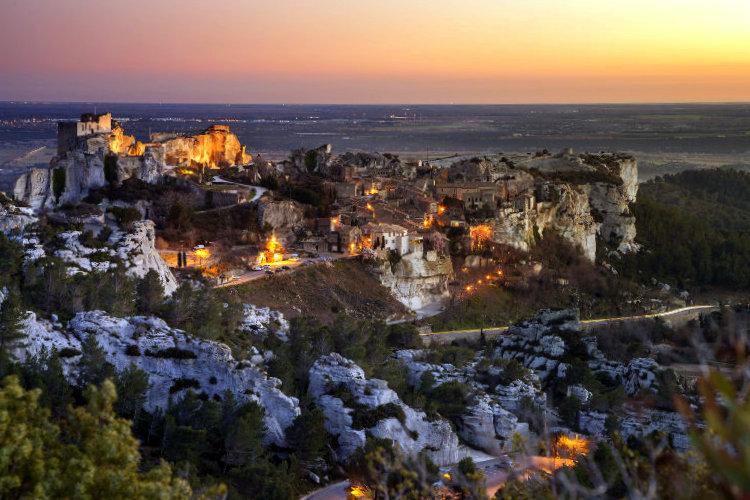 IEFEMontpellier's tweet photo. Excursion IEFE du 21 mars (cours semestriels) : Avignon et les Baux de Provence. http://t.co/eS4SEHX79X
