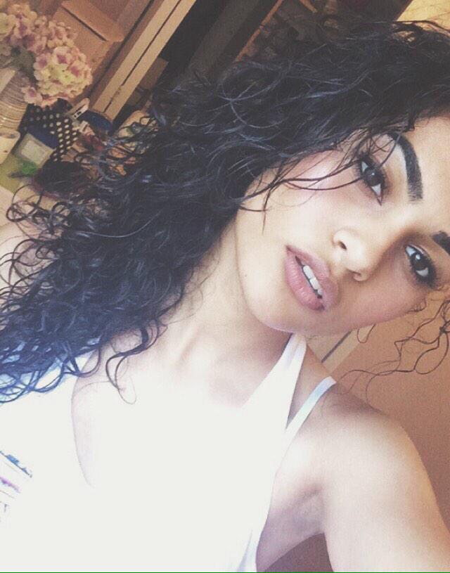 Gorgeousforeign's tweet photo. Pakistani/ Dominican 😊 @h0lyxan http://t.co/s1uSMHhcQn