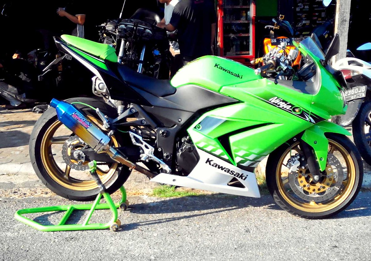 For sale kawasaki ninja 250, 2011, special edition #Pekanbaru